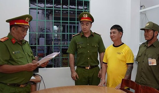 Bắt đối tượng cho vay tiền với lãi suất 360%/năm