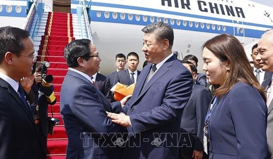 Thủ tướng Phạm Minh Chính ra sân bay tiễn Tổng Bí thư, Chủ tịch nước Trung Quốc Tập Cận Bình