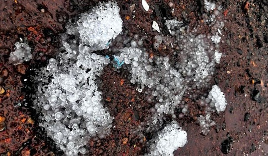 Nhiều địa phương thiệt hại nặng nề do mưa đá, dông lốc