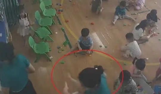 Kiểm tra camera, đình chỉ cô giáo mầm non đánh trẻ ở Bắc Ninh