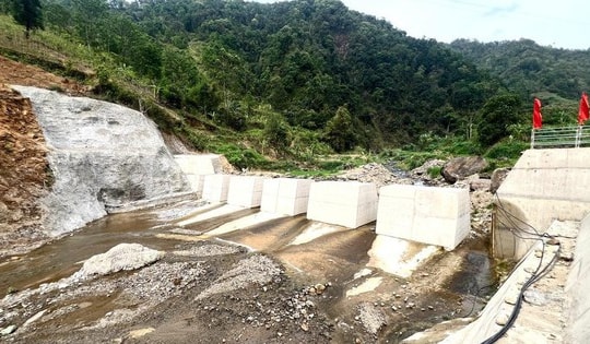Khánh thành đập phòng chống rủi ro lũ quét và sạt lở đất đầu tiên ở Việt Nam