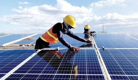 Phấn đấu 50% các tòa nhà công sở, nhà dân sử dụng điện năng lượng mặt trời vào 2030