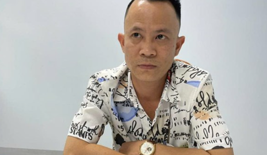 Lật tẩy ông trùm 8X điều hành đường dây mại dâm chục tỷ trên mạng xã hội