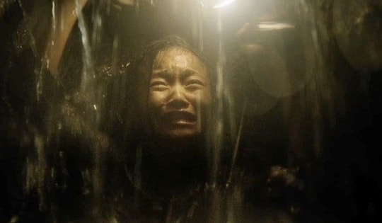 Bật mí cảnh quay nghẹt thở, rơi nước mắt ở hầm ngập nước phim 'Địa đạo'