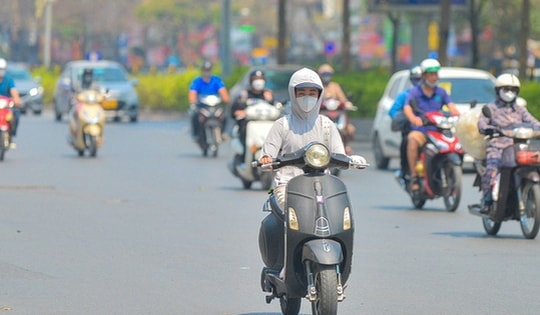 Nắng nóng thiêu đốt đầu mùa bao phủ nhiều khu vực