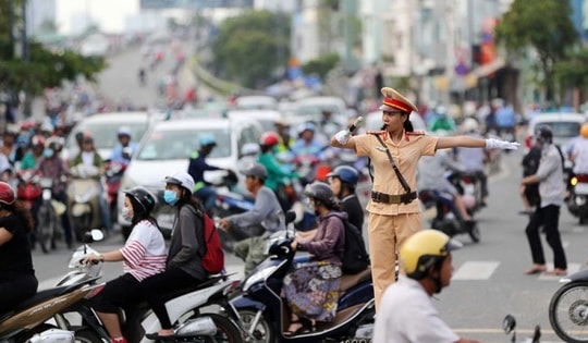 Các địa phương chỉ đạo lực lượng chức năng trực 24/7 để đảm bảo ATGT dịp nghỉ lễ