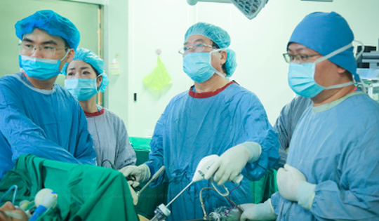 Cô gái 28 tuổi nặng 102kg đối mặt với trầm cảm vì bị kỳ thị ngoại hình