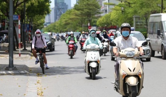 Thông tin mới về đợt nắng nóng ở miền Bắc và miền Trung