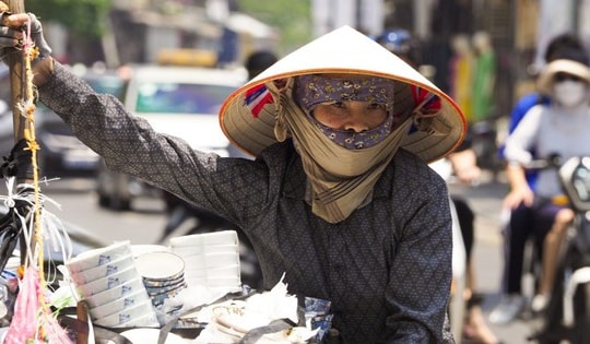 Đề phòng sốc nhiệt do nắng nóng khắp nơi