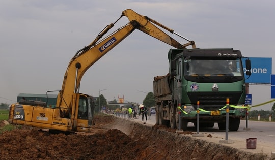 Vỡ ống nước sạch khiến hàng nghìn hộ dân Nghệ An khốn đốn: Sự cố đã được khắc phục