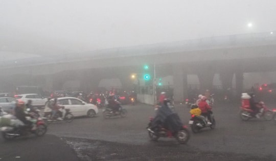 Sáng nay Hà Nội mù mịt vì ô nhiễm không khí