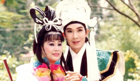 Được mệnh danh 'nữ hoàng băng đĩa nhạc' thập niên 1990, nữ ca sĩ 'Mưa bụi' đỉnh cao sự nghiệp bất ngờ rời showbiz