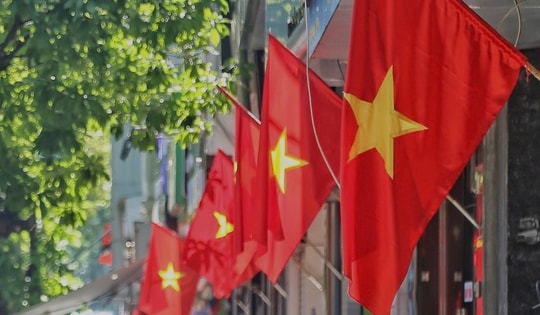 Đi làm ngày lễ 30/4 - 1/5, người lao động nhận khoản lương khiến nhiều người bất ngờ