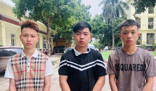 Dùng dao tự chế cướp điện thoại công nhân trong đêm