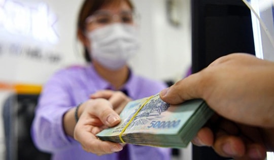 Thay đổi lịch chi trả lương hưu, trợ cấp BHXH tháng 5