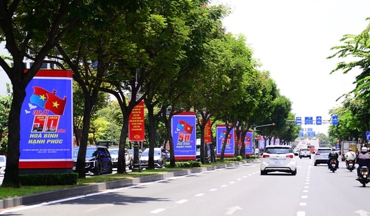 TPHCM rực rỡ sắc màu chào mừng ngày hội thống nhất