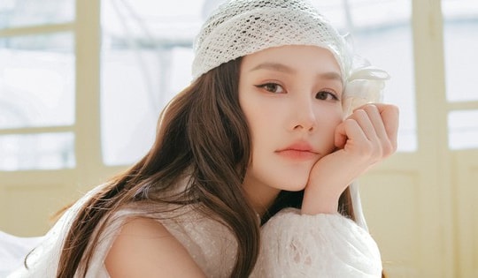 Sau vài tháng sinh con, Diễm My 9X gây chú ý với nhan sắc thăng hạng