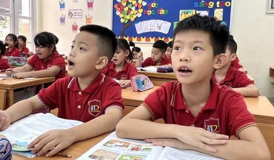 Bữa trưa miễn phí: Món quà ý nghĩa, nhân lên niềm vui an sinh giáo dục