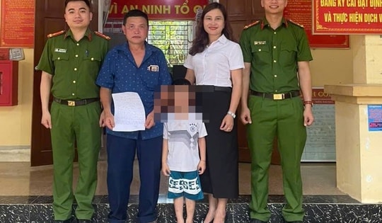 Công an xã miền núi kịp thời đưa cháu bé co giật, tím tái đến viện cấp cứu