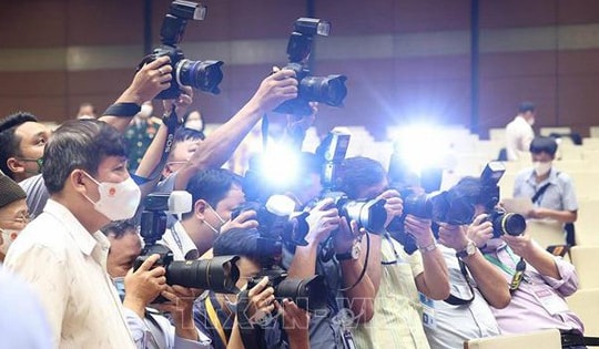 Hội Nhà báo Việt Nam vững bước trên con đường phát triển