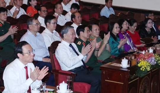 Tổng Bí thư Tô Lâm dự Chương trình hòa nhạc đặc biệt “ Bản giao hưởng hòa bình”