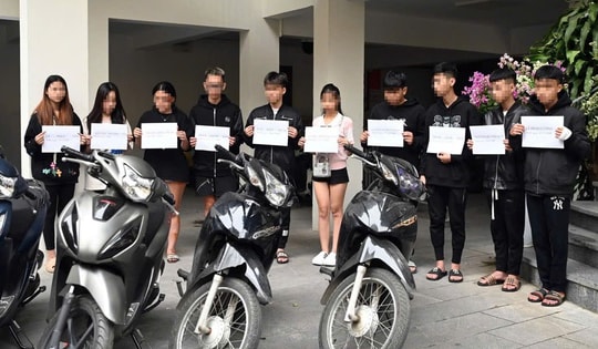 Hôm nay xét xử nhóm 'quái xế' đua xe, đâm tử vong người dừng đèn đỏ tại Hà Nội