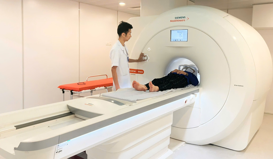 Bệnh viện Đa khoa Quang Thành: Ứng dụng kỹ thuật cao cộng hưởng từ 1.5 Tesla, phục vụ hiệu quả người dân tại địa phương