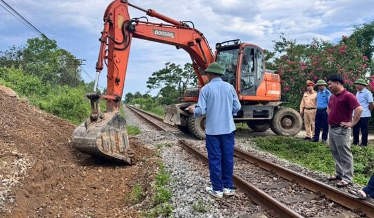 Xóa bỏ đường ngang dân sinh tự mở qua đường sắt ở Hà Tĩnh