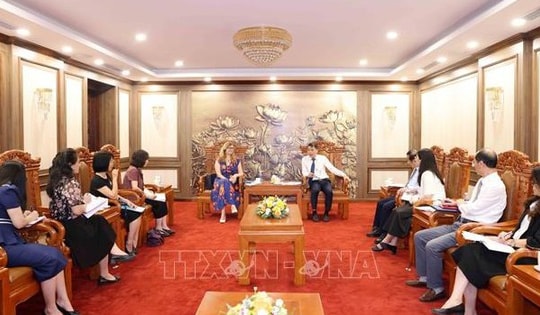 Tăng cường trao đổi, chia sẻ thông tin về công tác chăm sóc, giáo dục và bảo vệ trẻ em