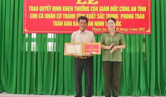 Phát hiện đối tượng liên quan vụ án giết người, lái xe ôm chở thẳng đến công an