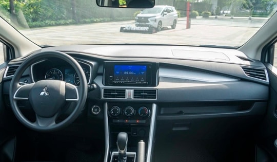 Giá lăn bánh Mitsubishi Xpander mới nhất giảm sốc, rẻ chưa từng có, chỉ nhỉnh hơn Kia Morning, Hyundai Grand i10