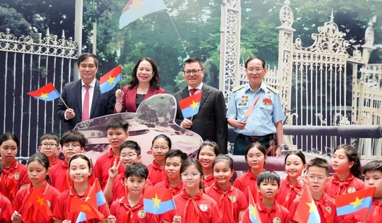 Báo Nhân Dân công bố đợt truyền thông đặc biệt chào mừng 50 năm ngày Giải phóng miền Nam, thống nhất đất nước