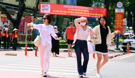 Những yếu tố kết hợp gây nắng nóng thiêu đốt ở miền Trung