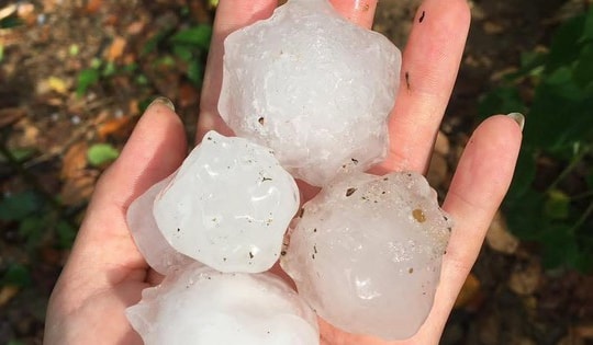 Hà Giang, Cao Bằng mưa đá như trút gây thiệt hại