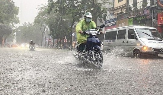 Những khu vực có mưa dông, lốc sét và mưa đá chiều nay