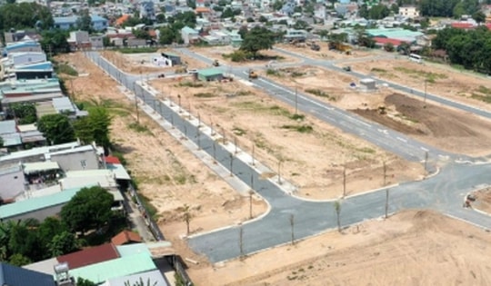 Đất nền ven Hà Nội đắt đỏ, khó bán: Môi giới liên tục mời, khách vẫn dửng dưng