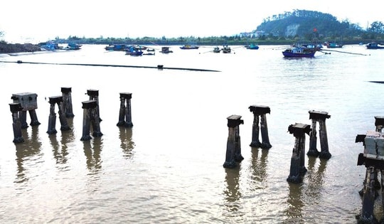 Bí mật đoàn tàu không số và ký ức bến K15