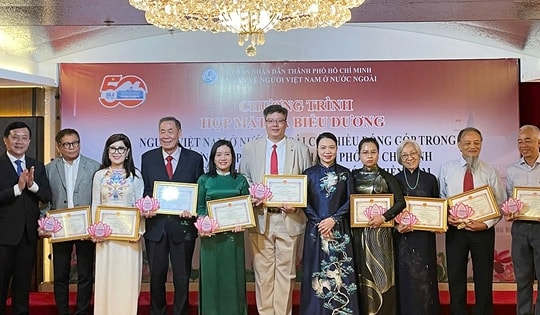 TPHCM biểu dương 50 kiều bào tiêu biểu, có nhiều đóng góp