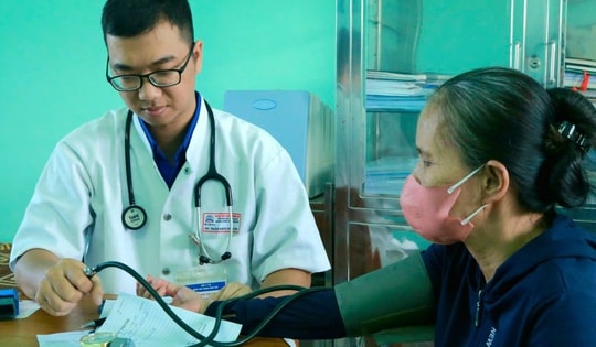 Tăng huyết áp diễn biến âm thầm, để lại biến chứng, hậu quả nặng nề