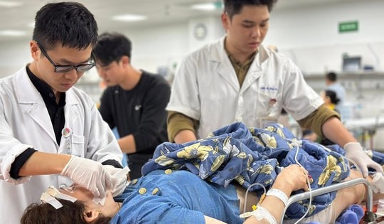 Bộ Y tế yêu cầu tập trung nhân lực, thiết bị cấp cứu nạn nhân vụ lật xe khách ở Tam Đảo, hạn chế tử vong