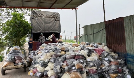 Bộ Công an bắt nhiều giám đốc doanh nghiệp, thu giữ 100 tấn TPCN giả dành cho người già, trẻ em mác châu Âu