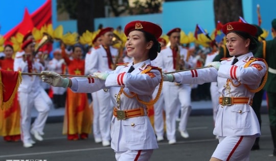 Lễ Tổng duyệt diễu binh, diễu hành kỷ niệm 50 năm Giải phóng miền Nam, thống nhất đất nước