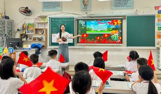 Trường học Hà Nội rực rỡ cờ hoa chào mừng 50 năm ngày thống nhất đất nước