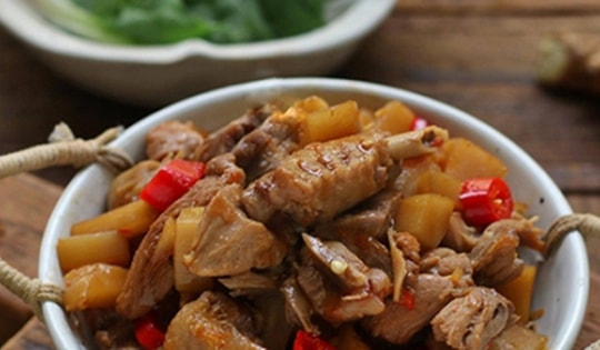 Cách làm vịt kho măng chua đậm đà