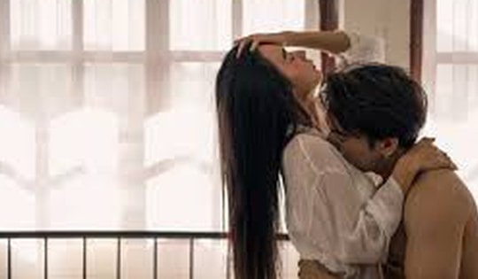 Top 7 cách 'khiêu khích' khiến chàng 'phát điên' vì bạn