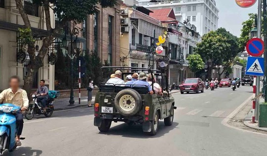 Xe hoán cải chở khách vi phạm tiêu chuẩn bị xử lý thế nào?