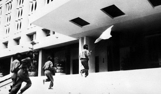 Chuyện về lá cờ cắm trên nóc Dinh Độc Lập ngày Giải phóng miền Nam, thống nhất đất nước