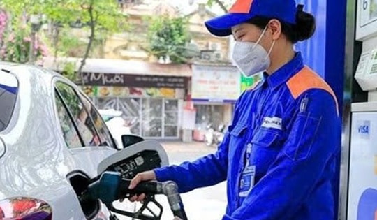 Điều chỉnh thời gian điều hành giá xăng dầu sang ngày 5/5