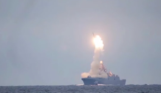 Tên lửa gấp 8 lần vận tốc âm thanh của Nga làm đảo lộn cán cân sức mạnh quân sự trên biển