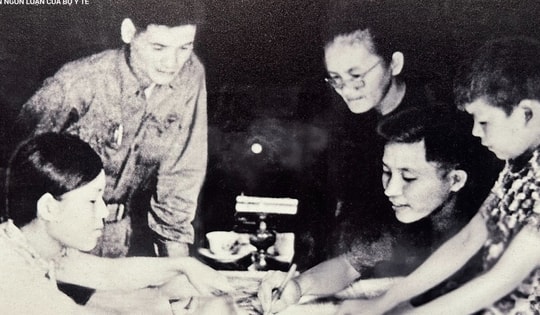 Những báu vật gắn với Chiến dịch Hồ Chí Minh lịch sử (P2): Chuyện tấm bản đồ của má Sáu